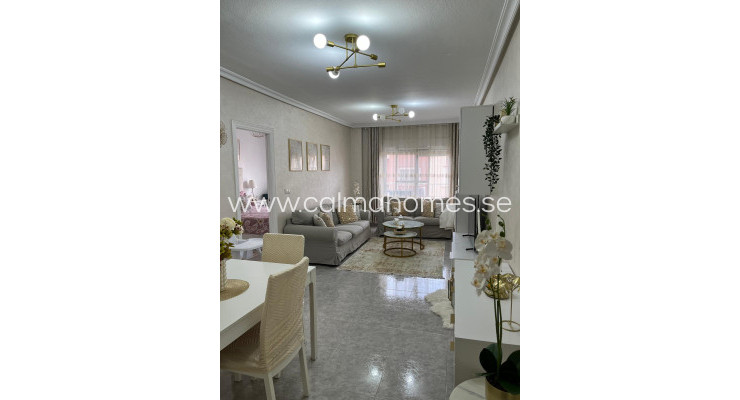 Apartment - Sprzedaż - Los Montesinos - Pueblo 8