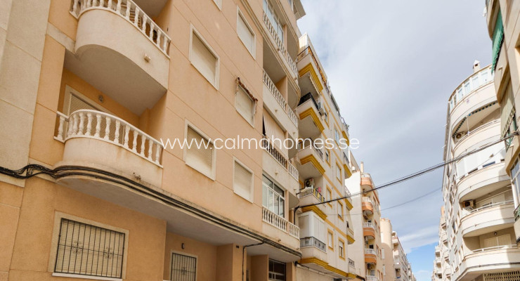 Apartment - Sprzedaż - Torrevieja - Centro