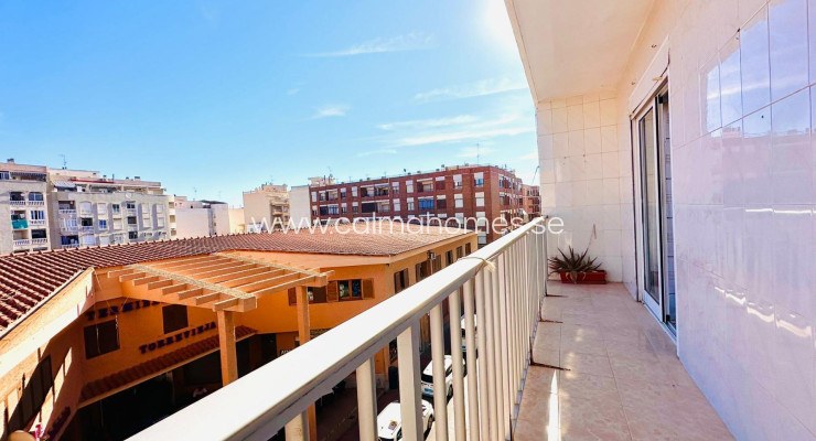 Apartment - Sprzedaż - Torrevieja - Estacion de autobuses
