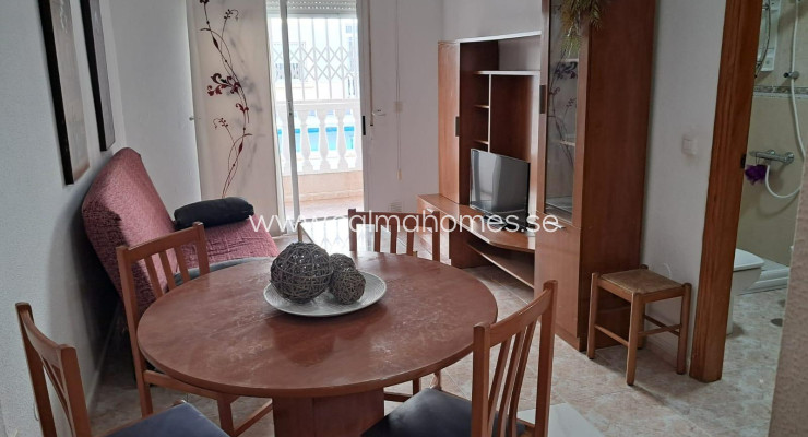 Apartment - Sprzedaż - Torrevieja - Estacion de autobuses