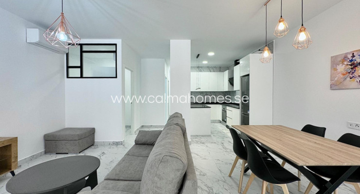Apartment - Sprzedaż - Torrevieja - La Mata