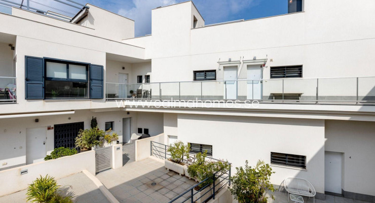 Apartment - Sprzedaż - Torrevieja - La Mata