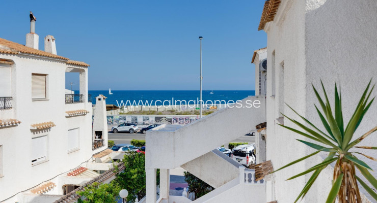 Apartment - Sprzedaż - Torrevieja - Playa de Los Naufragos