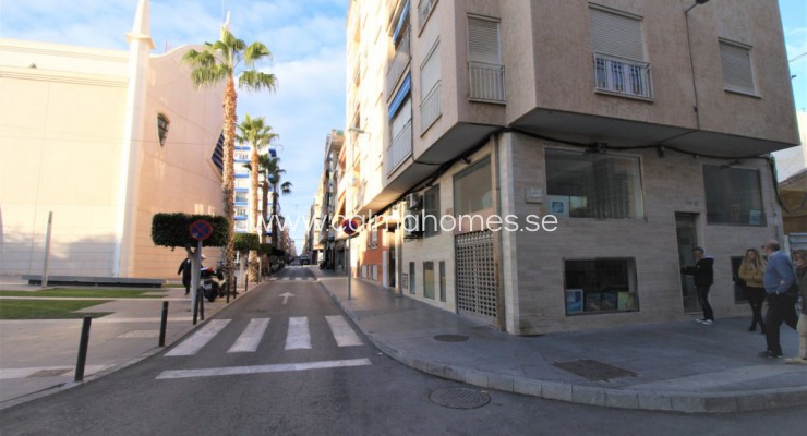 Commercial Unit - Sprzedaż - Torrevieja - Centro
