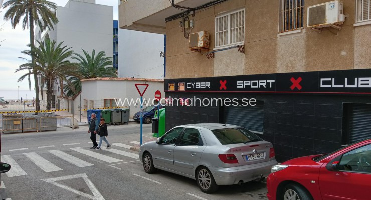 Commercial Unit - Sprzedaż - Torrevieja - Playa de los Locos