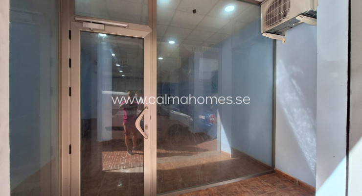 Commercial Unit - Wynajem długoterminowy - Torrevieja - Playa del Cura