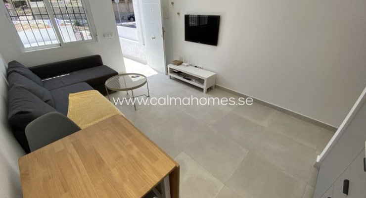 Terraced house - Resale - Orihuela - Zona Centro