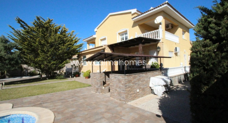 Villa - Sprzedaż - Orihuela Costa - Cabo Roig