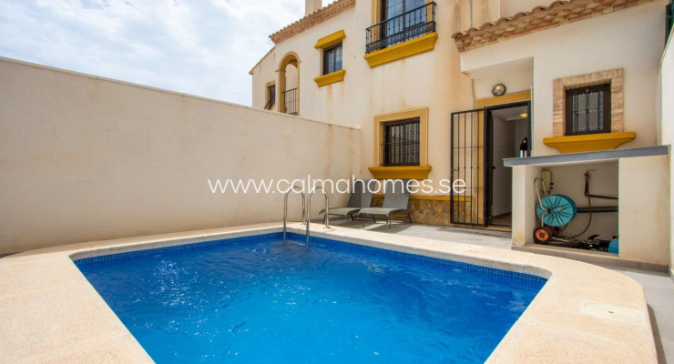 Villa - Sprzedaż - Orihuela Costa - Las Filipinas
