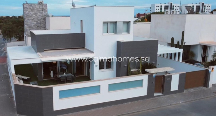 Villa - Sprzedaż - Orihuela Costa - Mil Palmeras