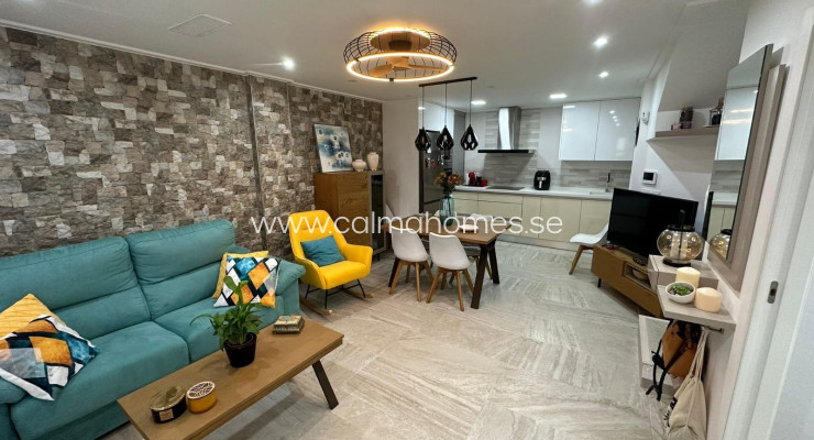 Villa - Sprzedaż - Torrevieja - La Mata