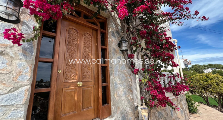 Villa - Sprzedaż - Torrevieja - Los Balcones