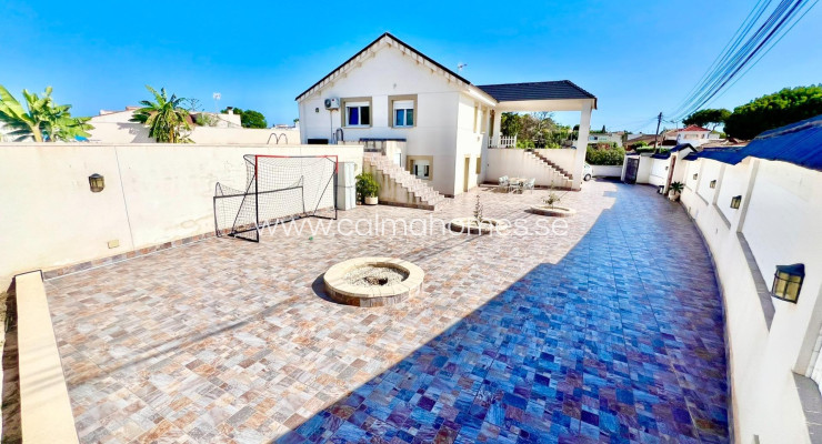 Villa - Sprzedaż - Torrevieja - Los Balcones