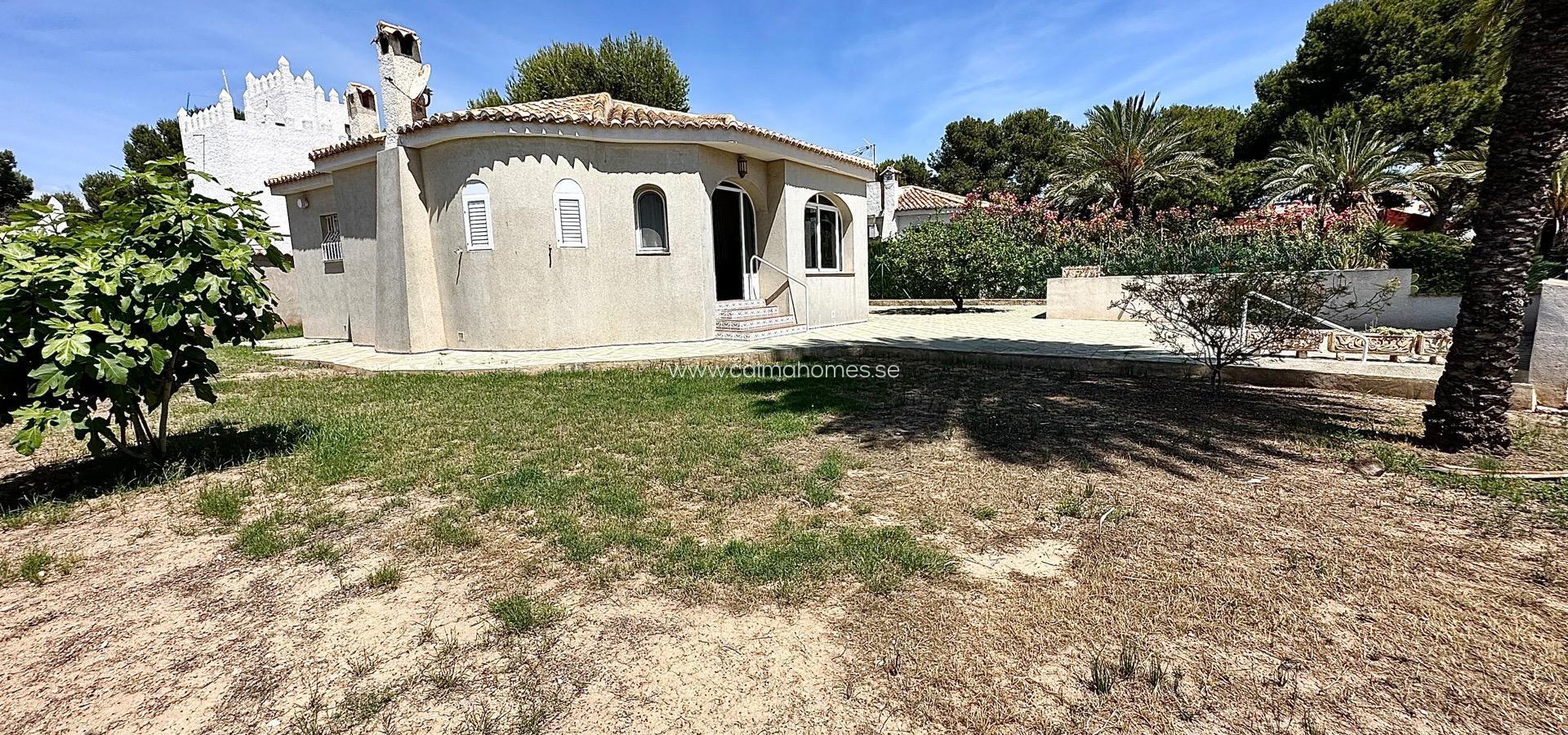 Resale - Villa -
Orihuela Costa - Lomas de Cabo Roig