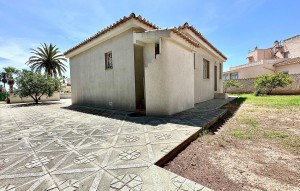 Resale - Villa -
Orihuela Costa - Lomas de Cabo Roig
