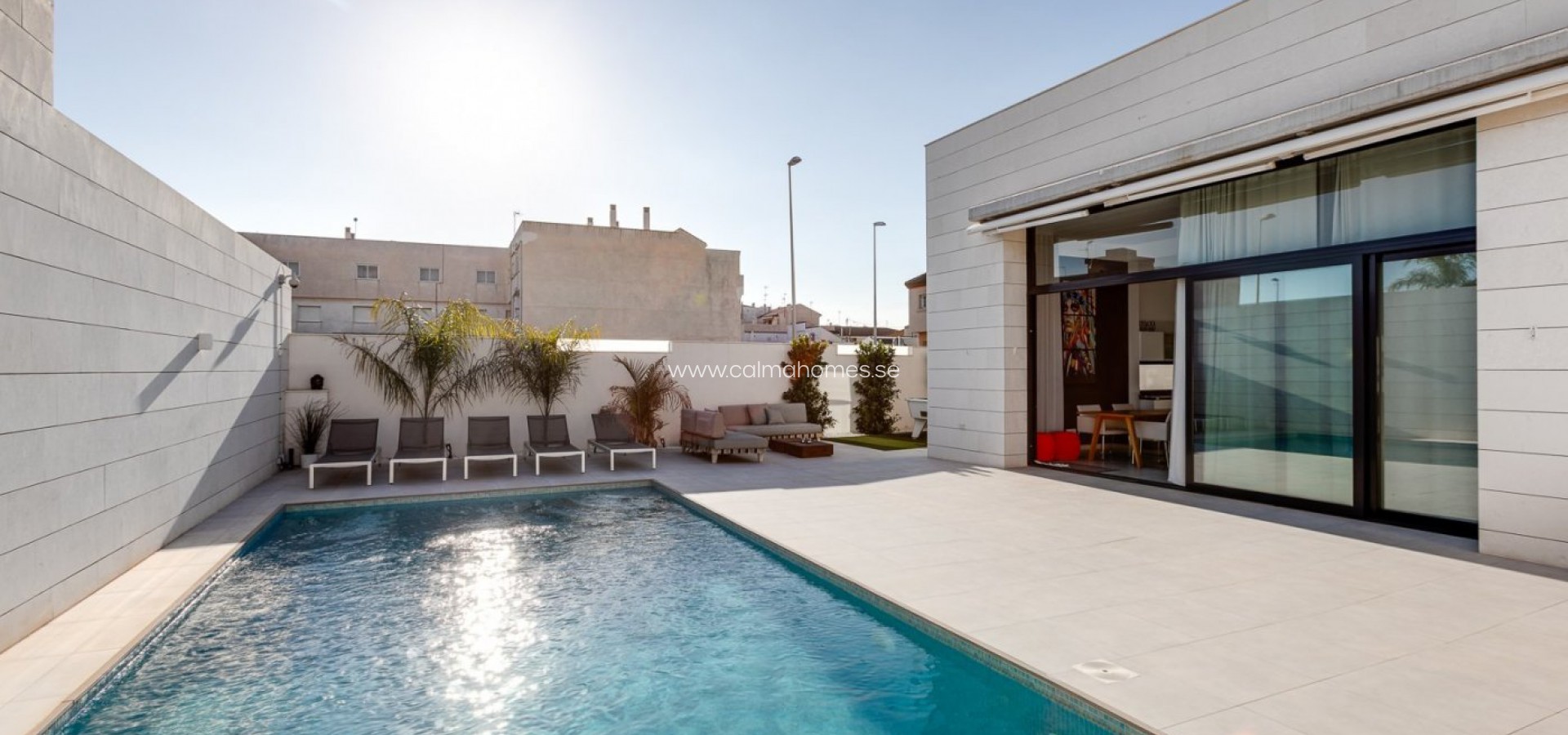 Venta - Villa -
Pilar de la Horadada