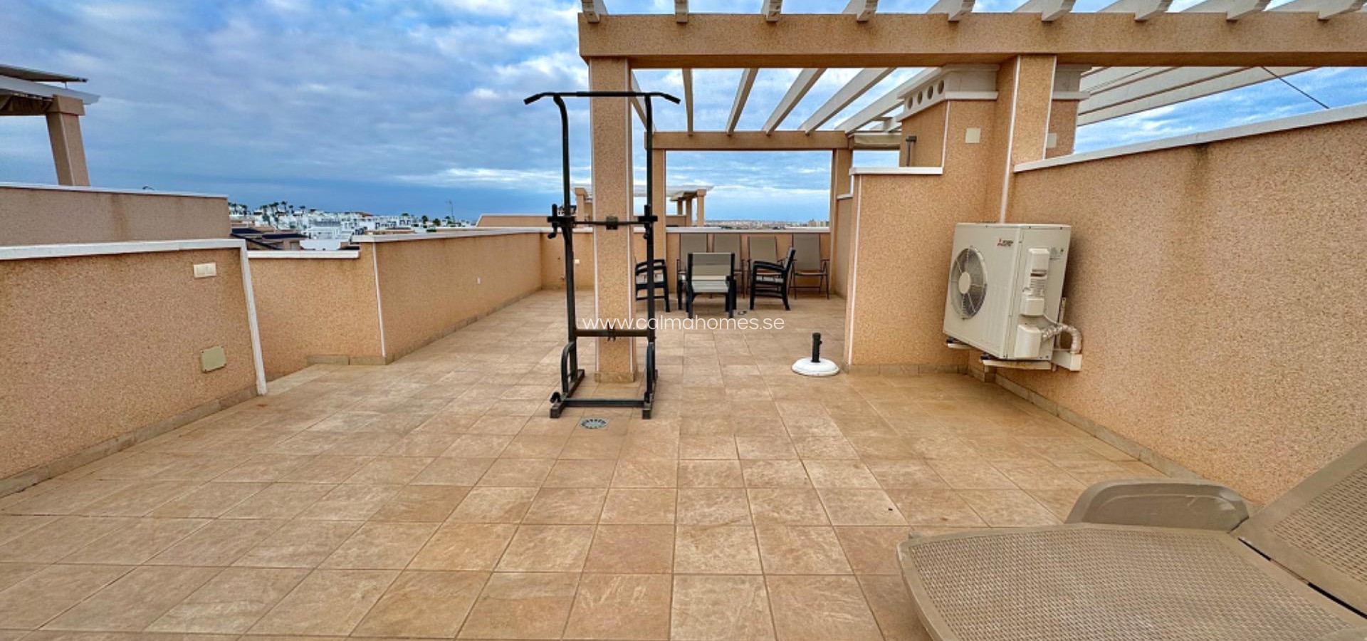 Resale - Takvåning -
Torrevieja - Punta Prima