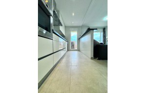 Resale - Takvåning -
Torrevieja - Punta Prima