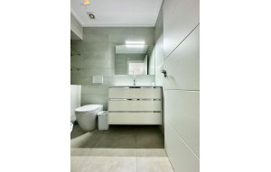 Resale - Takvåning -
Torrevieja - Punta Prima