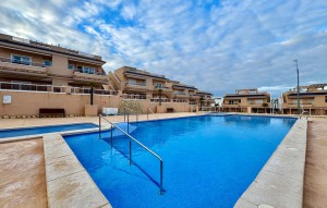 Resale - Takvåning -
Torrevieja - Punta Prima