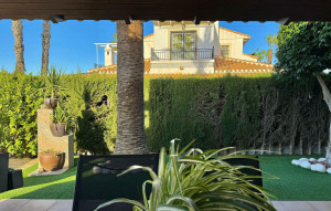 Resale - Villa -
Cabo Roig