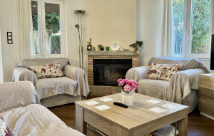 Resale - Villa -
Cabo Roig