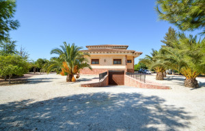 Sprzedaż - Detached Villa -
La Murada