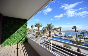 Sprzedaż - Apartment -
Torrevieja