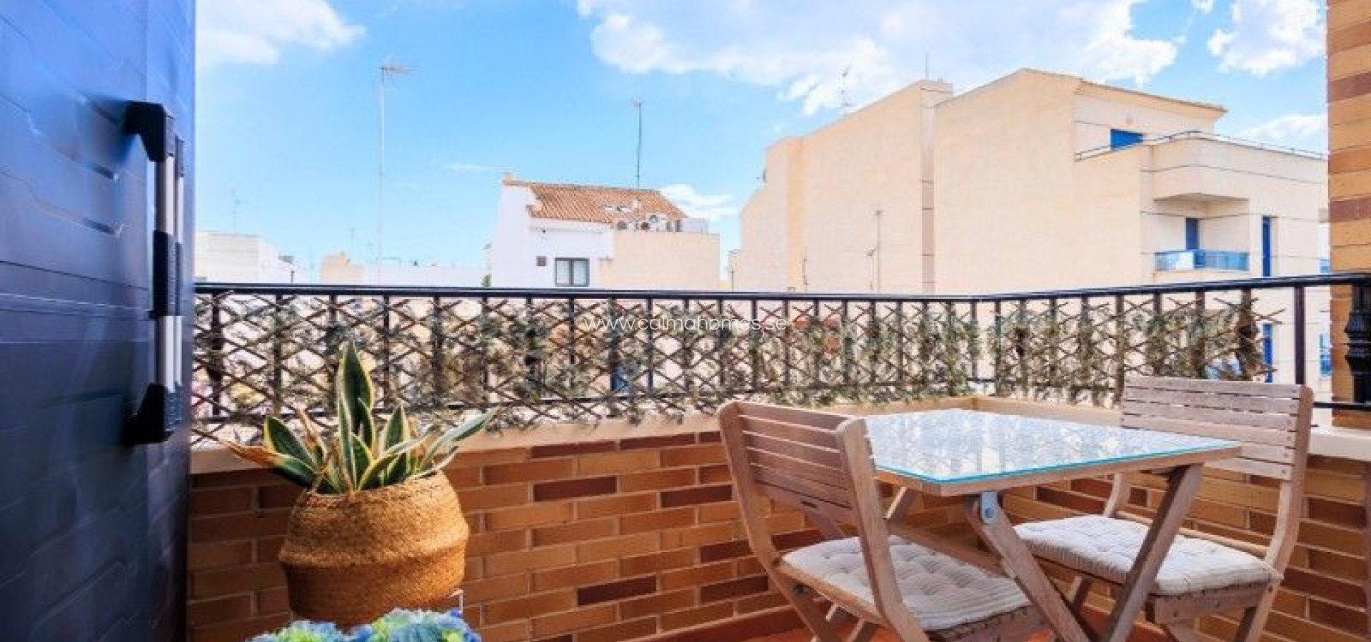 Venta - Apartment -
Torrevieja