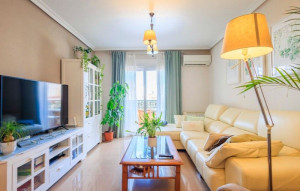 Venta - Apartment -
Torrevieja