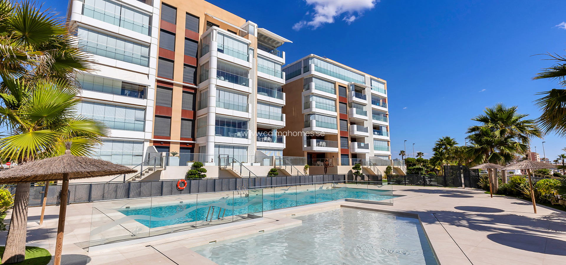 Sprzedaż - Apartment -
Mil Palmeras