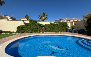 Sale - Villa -
Ciudad Quesada