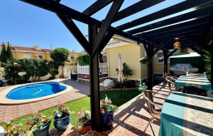 Sale - Villa -
Ciudad Quesada