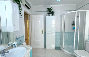 Sale - Villa -
Ciudad Quesada