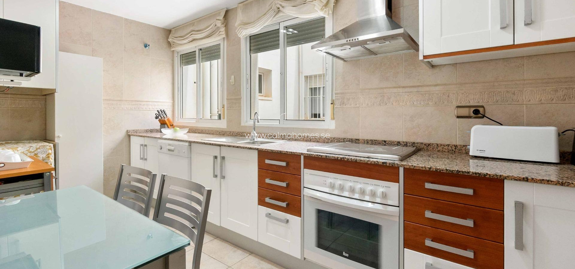 Venta - Ático -
Torrevieja