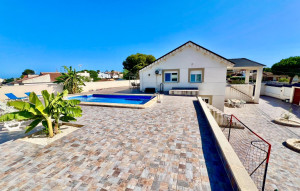 Venta - Villa -
Torrevieja - Los Balcones