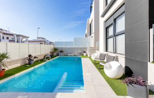 Venta - Villa -
Orihuela Costa