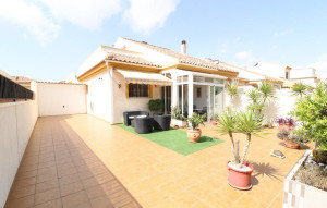 Venta - Terraced house -
Pilar de la Horadada