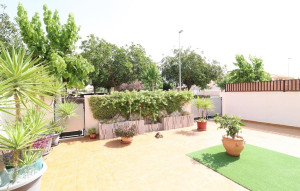 Venta - Terraced house -
Pilar de la Horadada