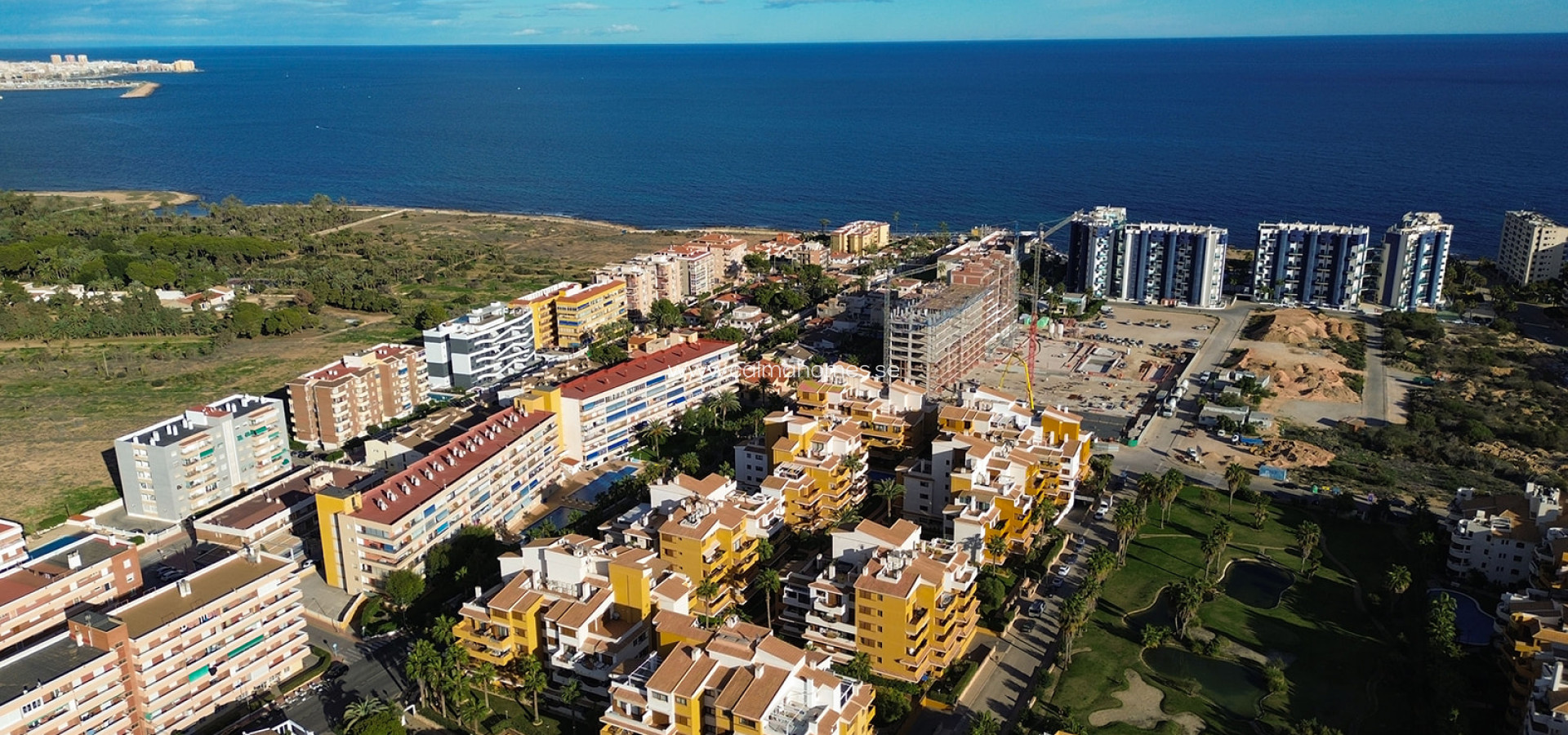 Venta - Apartment -
Punta Prima
