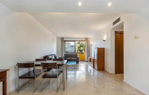 Venta - Apartment -
Punta Prima
