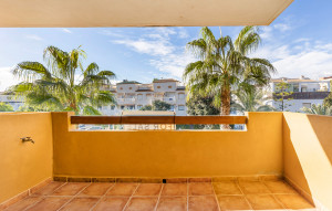 Venta - Apartment -
Punta Prima