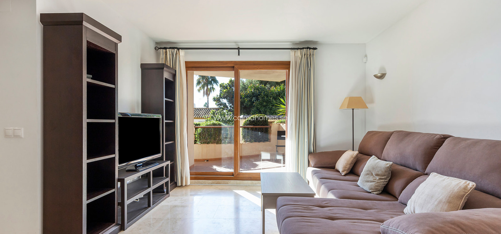 Resale - Apartment -
Punta Prima