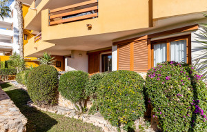Resale - Apartment -
Punta Prima