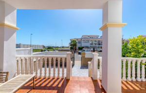 Venta - Bungalow -
Punta Prima