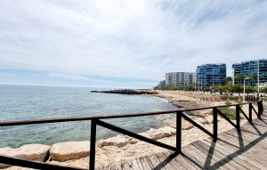 Sprzedaż - Mieszkanie w bloku -
Torrevieja Centro - Torrevieja