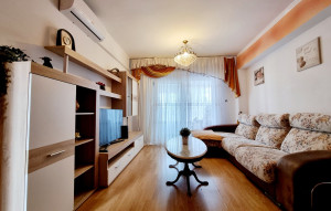 Sprzedaż - Mieszkanie w bloku -
Torrevieja Centro - Torrevieja
