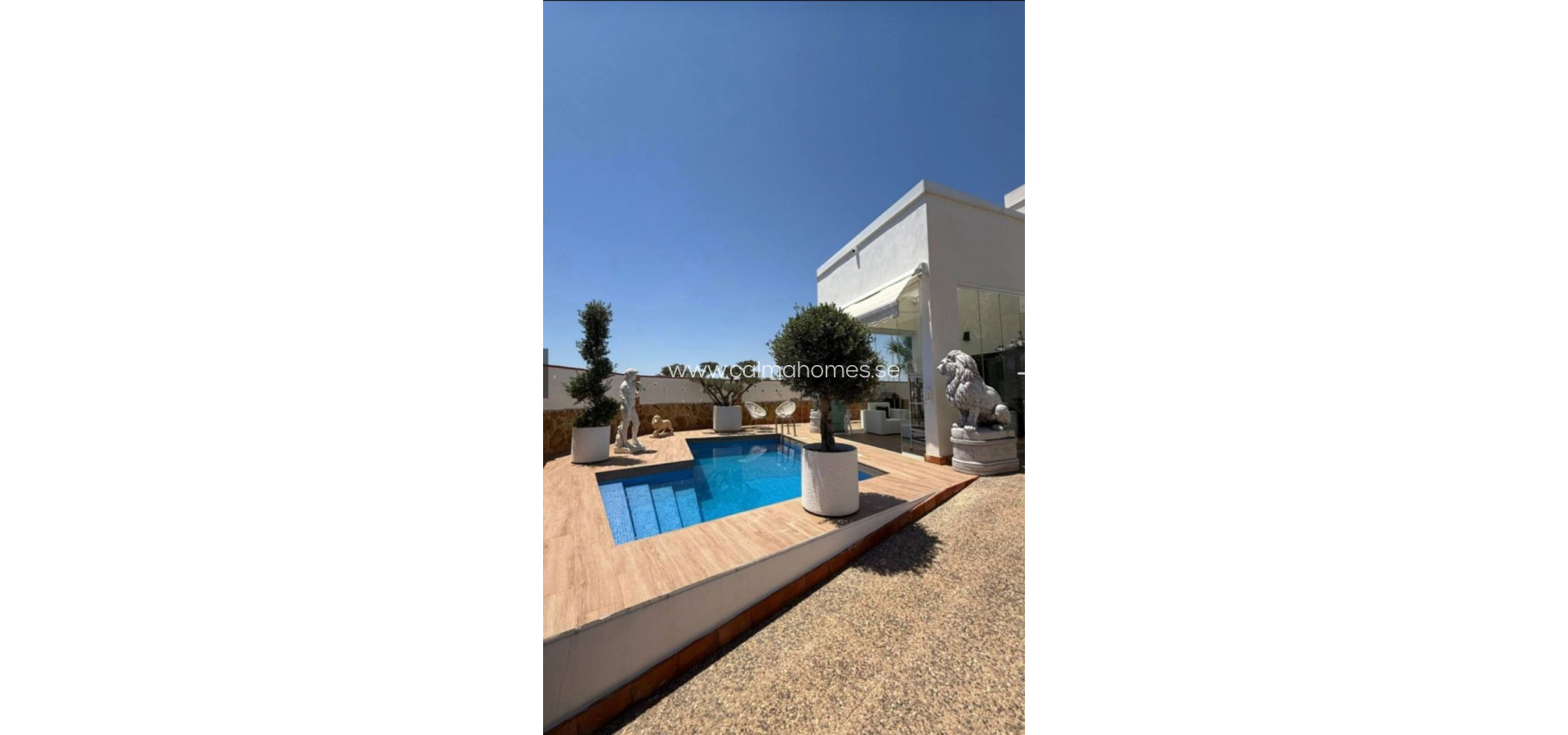 Venta - House -
Centro Torrevieja