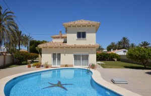 Sprzedaż - Villa -
Cabo Roig