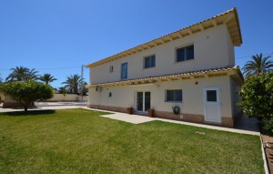Sprzedaż - Villa -
Cabo Roig